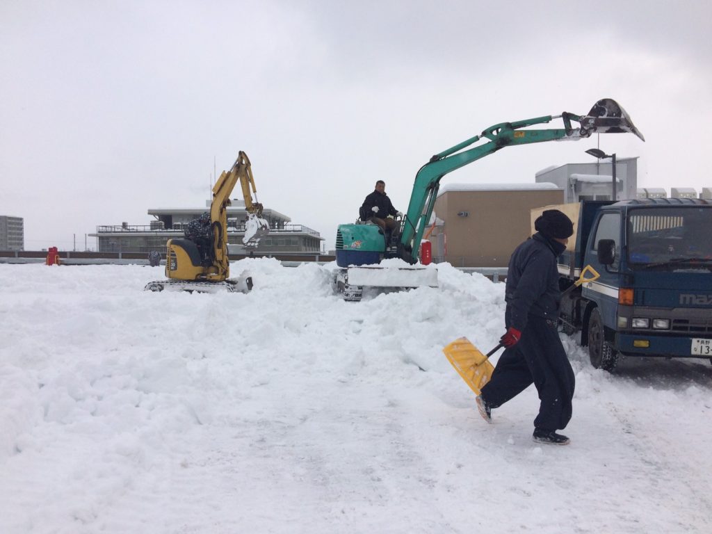 【長野市】いきなりの降雪！緊急での除雪・排雪業作業！